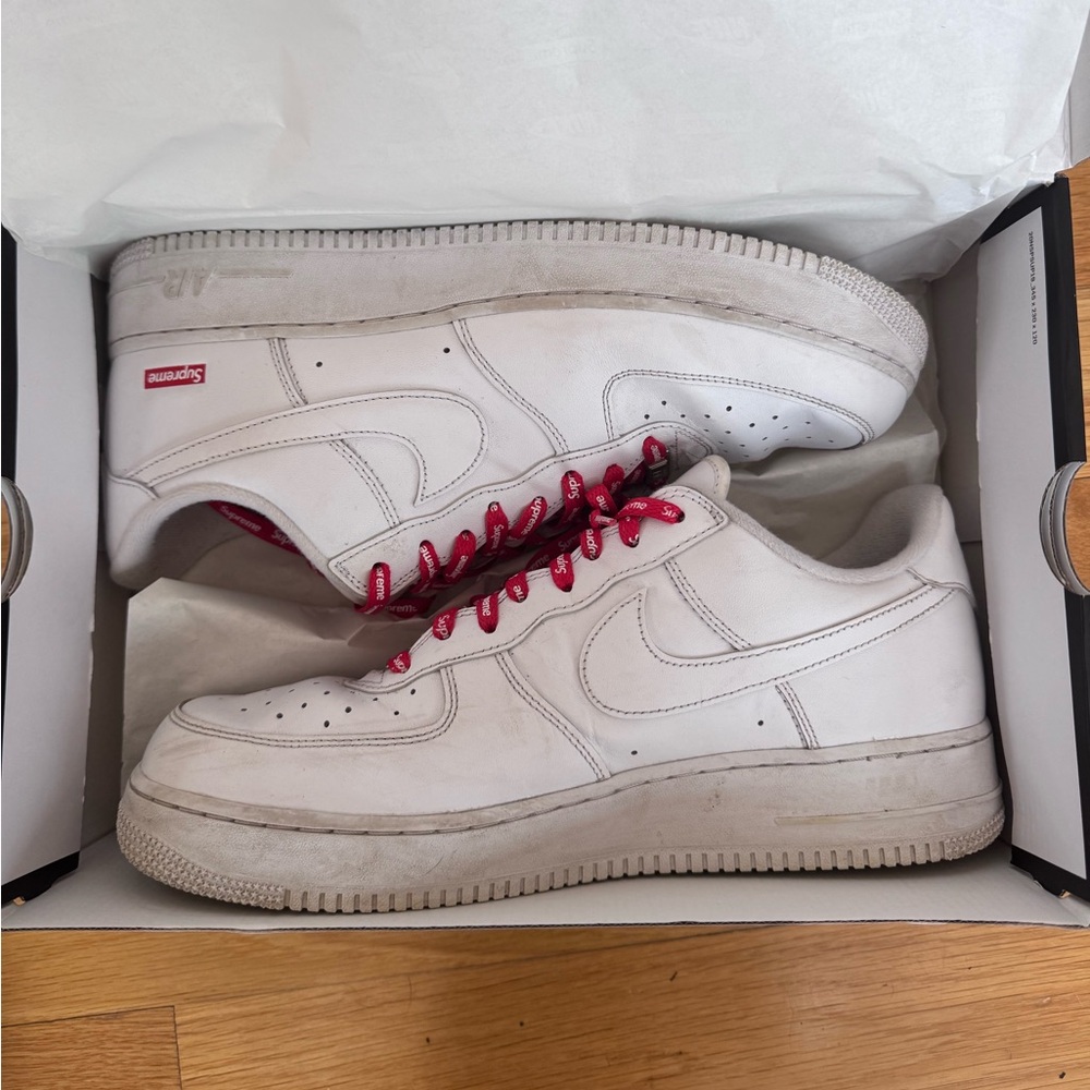 Nike Air Force 1 Supremes